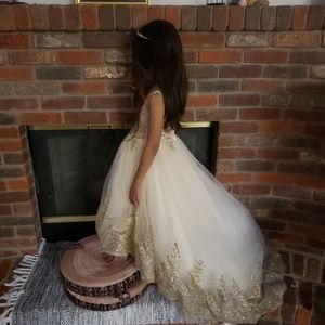 2-3 Y toddler party dress.